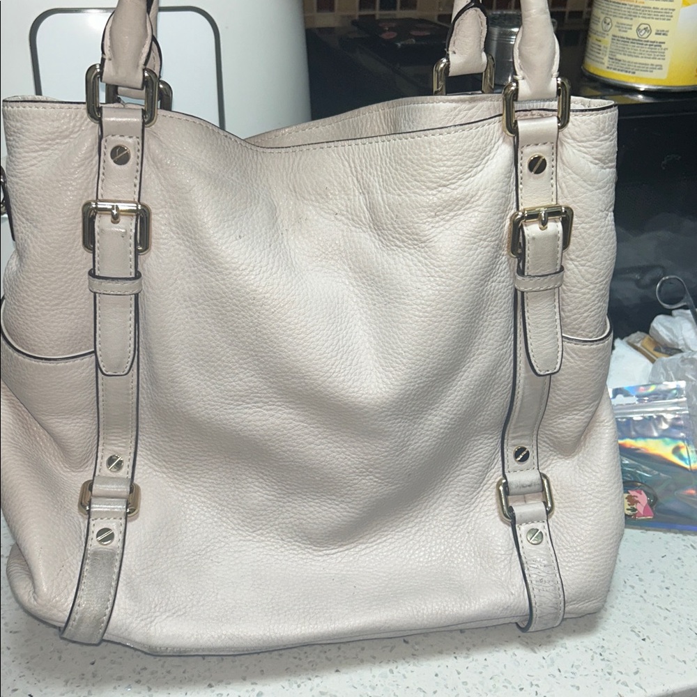 Michael Kors White Leather Shoulder Bag - Picture 3 of 7